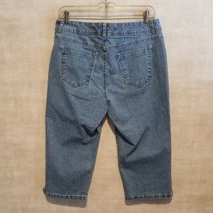 GLORIA VANDERBILT THE PERFECT FIT CAPRI 8